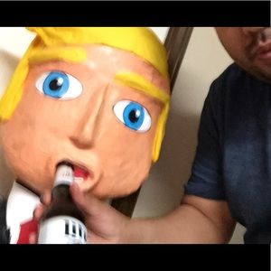 Meet your Posher, Candido